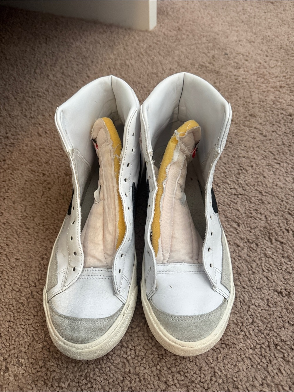 Nike blazers women’s size 9